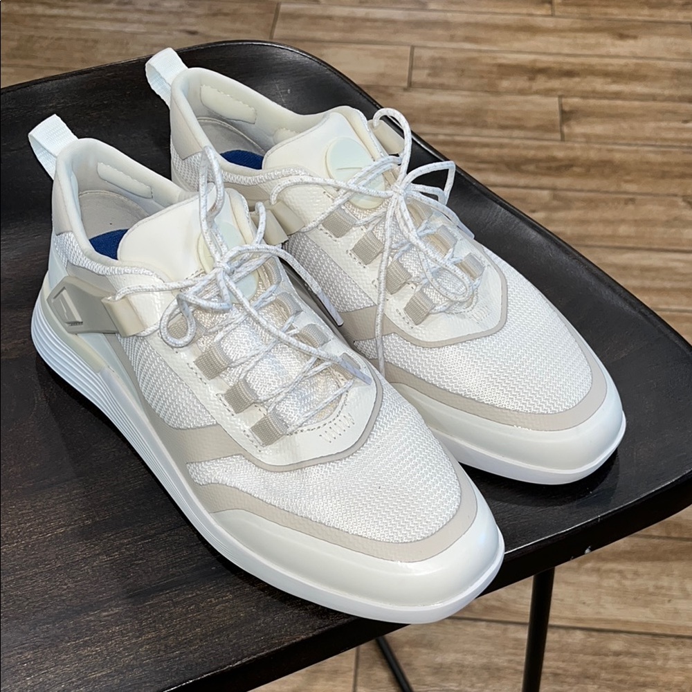 NWOT Wolf & Shepherd Crossover Sport